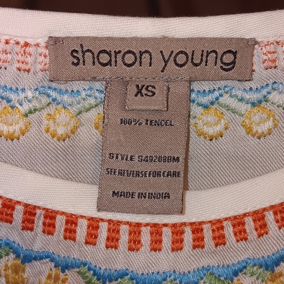 Sharon Young boho style 3/4 inch sleeved, embroidered shirt - Picture 5 of 6